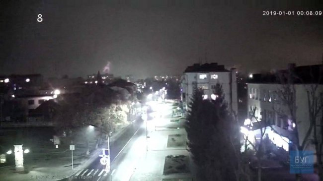 З феєрверками та гуляннями біля ялинки: як у Володимирі святкували Новий рік