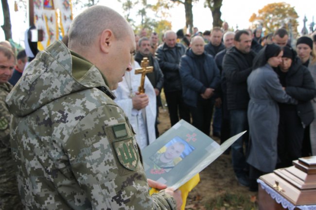 На Волині попрощалися з Героєм Віктором Войтком. ФОТО