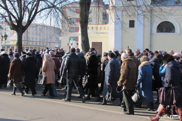 У Володимирі-Волинському попрощалися із загиблим бійцем. ФОТО
