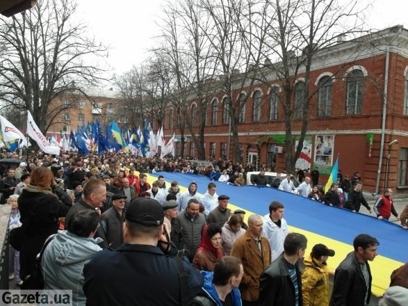 «Вставай, Україно!» в Полтаві. ФОТО. ВІДЕО