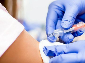 Українцям розповіли, чи буде безкоштовною вакцинація наступного року