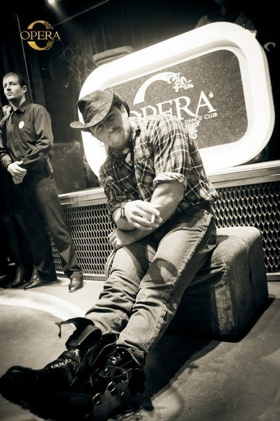 Еротичний «Дєвішнік» у луцькому клубі. ФОТО