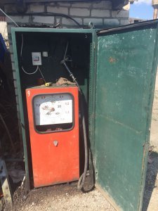 На Волині «прикрили» нелегальну заправку