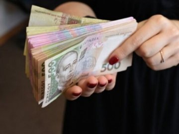 Лучанка, яка продавала у фейсбуці неіснуючі речі, просила суворо її не карати