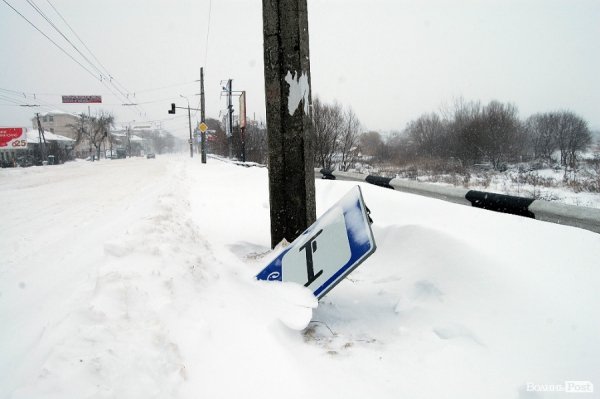 Як Луцьк замело снігом. ФОТО