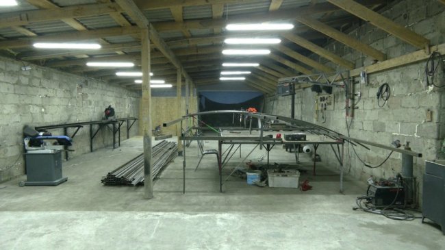 Отримав мікрогрант у 18 років: на Рівненщині студент відкрив власний цех з виготовлення виробів з металу. ВІДЕО