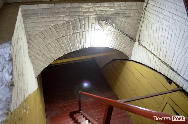 Годинник, шпиль, карниз: за фасадами луцької історії. ФОТО