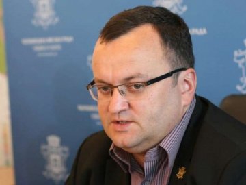 Чернівці залишилися без мера