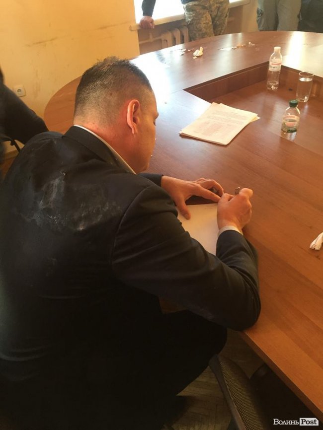 Після гучного скандалу з атовцями волинський посадовець звільняється