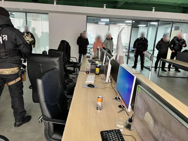 В Україні знищили мережу шахрайських концентрів: «заробляли» мільярди