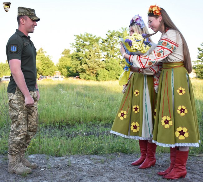 Повернулися додому: у Володимирі-Волинському зустріли військових з передової. ФОТО