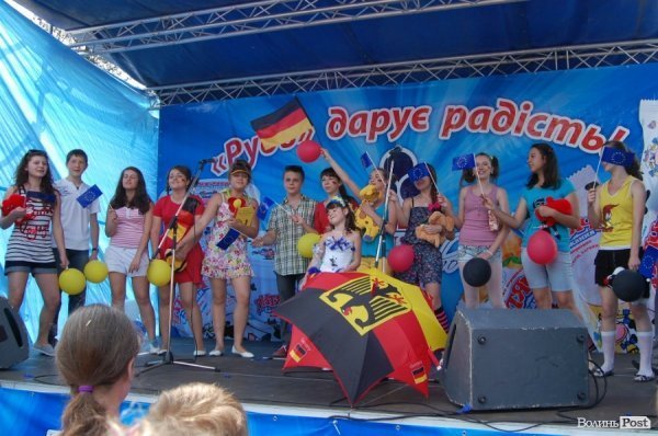 У Луцьку відгуляли шкільне «Євробачення»