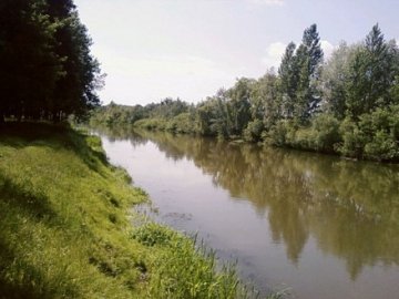 Розповіли, де на Волині безпечно купатися