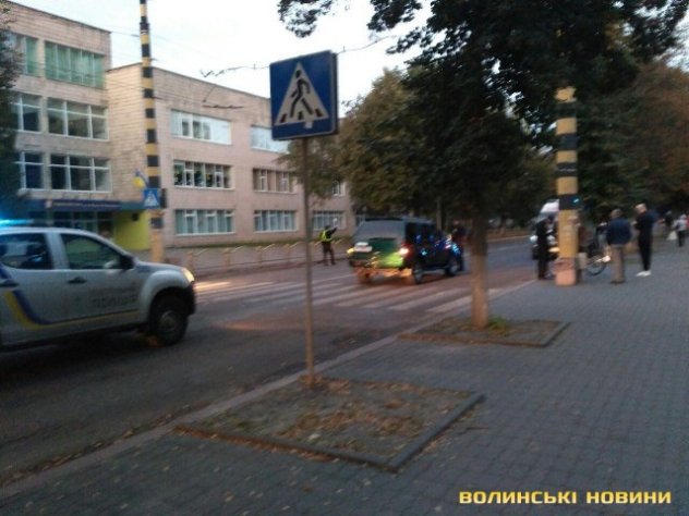 У центрі Луцька збили людину. ФОТО