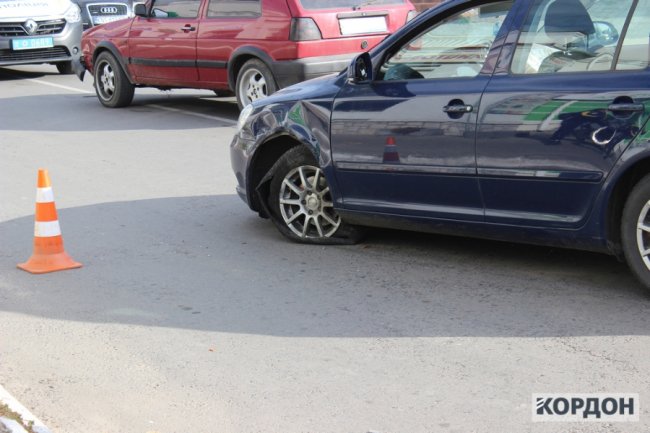 Аварія на Волині: зіткнулись три автівки. ФОТО