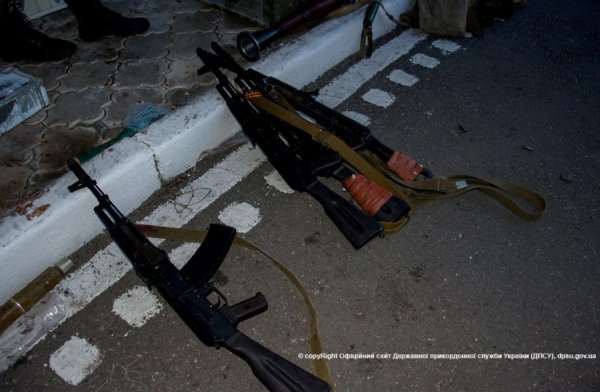 Пункт пропуску «Маринівка» після бою з терористами. ФОТО. ВІДЕО