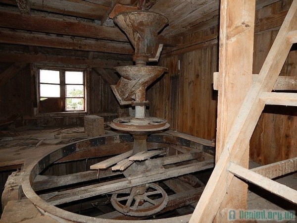 Фотоекскурсія на закинутий елеватор у Луцьку