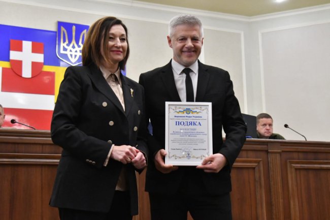 Колектив Волинського драмтеатру отримав подяку від Комітету Верховної Ради України