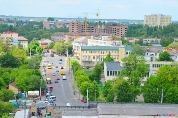 Луцьк з В'їзної вежі замку. ФОТО