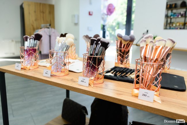 «Світ краси»: у Луцьку відкрили магазин якісної косметики та вишуканих аксесуарів*