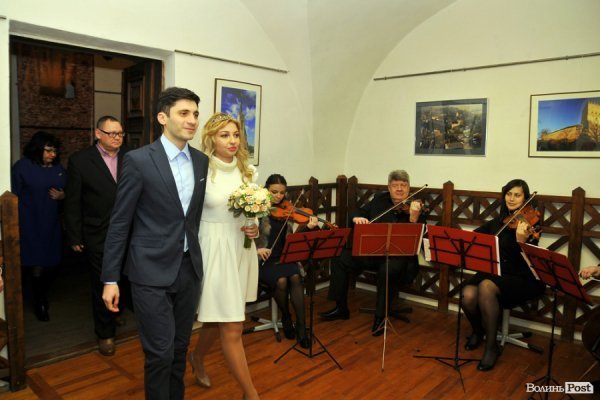 Шлюб за добу: в Луцьку одружилися вже чотири пари