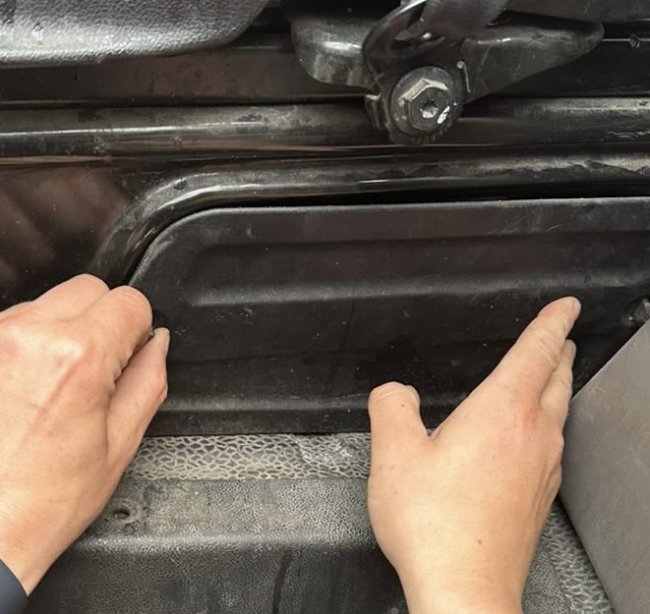  В «Устилузі» в авто волинянина  знайшли контрабандний товар. ФОТО