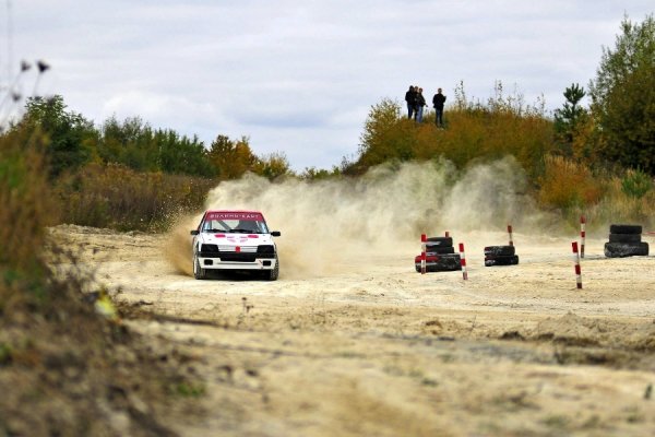Автомотофестиваль під Луцьком: день перший. ФОТО. ВІДЕО