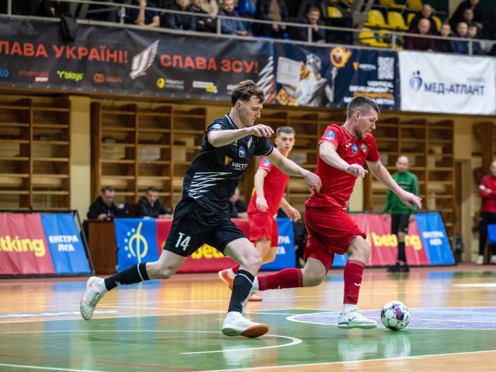 Двох гравців ФК «Любарт»  мобілізували після зупинки командного буса під Одесою