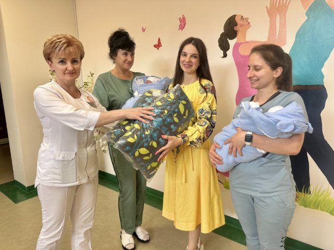 «Одружилися, а наступного дня - велика війна»: у Луцьку у Героя України Ігоря Тимощука народилися два сини