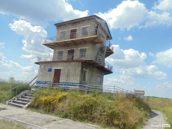 Волинським посадовцям показали солдатське життя. ФОТО