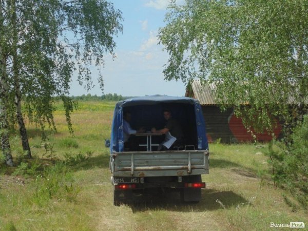 Волинським посадовцям показали солдатське життя. ФОТО