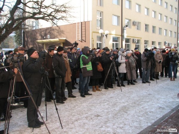 У Луцьку - пікет міліції. ФОТО. ВІДЕО