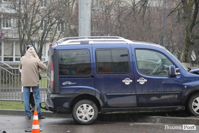 Поліція повідомила деталі подвійної аварії у Луцьку