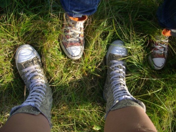 Стиль життя на траві українсько-польського кордону. Ми такі різні, бо такі однакові. Серпень 2010. Автор – Марія Доманська.