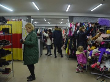 Шопінг у «секонд-хенді»: як лучани купують брендові речі