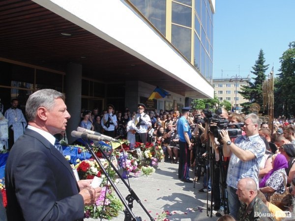 Громадська панахида за воїнами 51-ої бригади в Луцьку. ФОТО