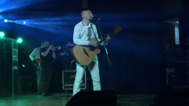 У Луцьку під час концерту зібрали 50 тисяч гривень для волинських тероборонівців