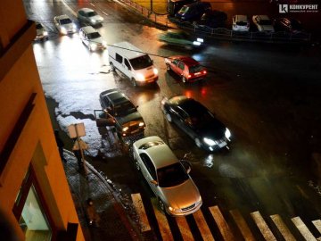 У центрі Луцька сталася аварія. ФОТО