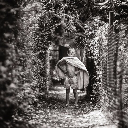 Дитяче літо без ґаджетів та Інтернету у світлинах польського фотографа