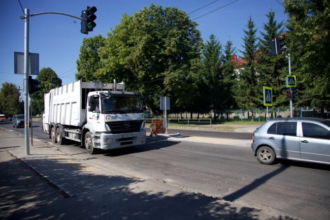 На вулиці Львівській у Луцьку встановили світлофор