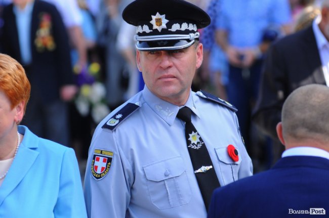 З маками і трояндами: у Луцьку відзначили річницю перемоги над нацизмом. ФОТО