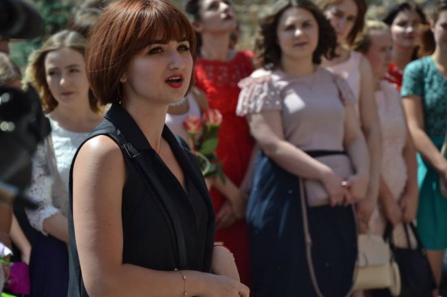 У Луцькому замку для новоспечених філологів та журналістів влаштували випускний