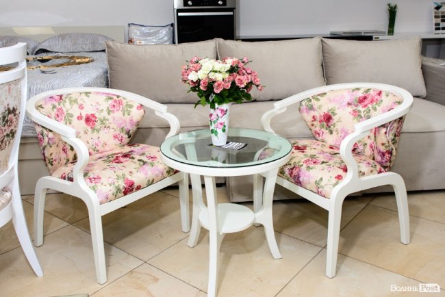  У Луцьку відкривають стильний меблевий шоурум. ФОТО *