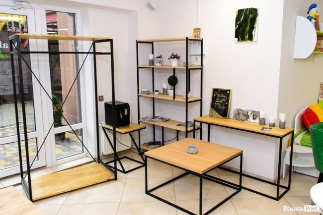  У Луцьку відкривають стильний меблевий шоурум. ФОТО *