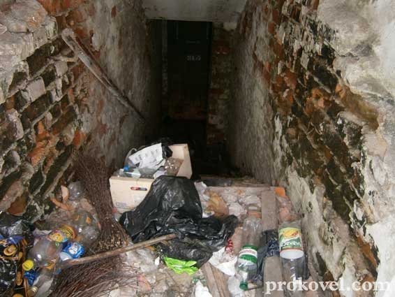 Одне з центральних бомбосховищ Ковеля - в жахливому стані. ФОТО 