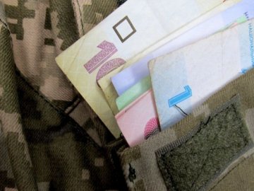 З 1 березня військовим ЗСУ піднімуть зарплатню
