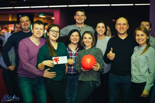 У StrikeCity привітали жінок. ФОТО*