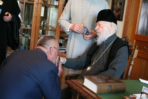 Губернатор Волині отримав орден від митрополита Володимира. ФОТО