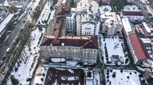 Показали, як ремонтують приймальне відділення волинської обласної лікарні. ФОТО