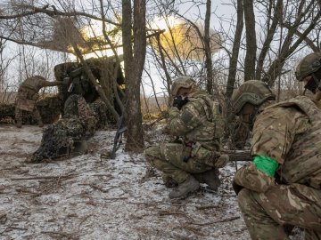 Погода може дати перевагу українцям у боях за Бахмут, – Міноборони Британії